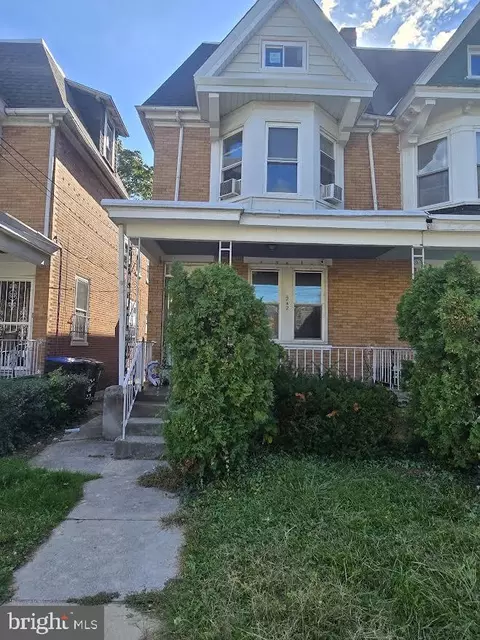 242 E Jacoby St, Norristown, PA 19401