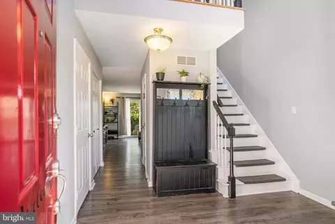 100 Anjou Ct, Telford, PA 18969