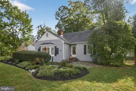 927 Sherman Ave, Huntingdon Valley, PA 19006