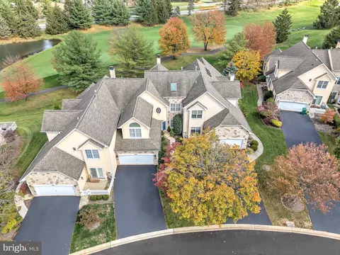 145 Sawgrass Dr, Blue Bell, PA 19422