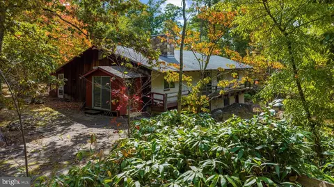 27 Cepp Rd, Zieglersville, PA 19492