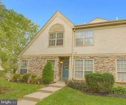 1308 Foxmeadow Dr #CONDO 1308, Royersford, PA 19468