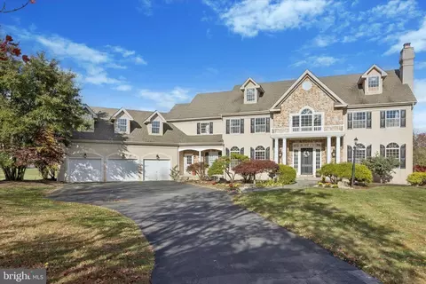 2501 Pond View Dr Apt, Lansdale, PA 19446