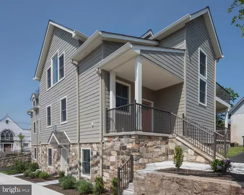25 N Ridge Ave UNIT B, Ambler, PA 19002
