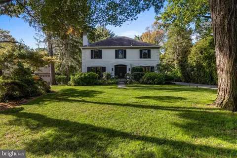 518 Fairview Rd, Penn Valley, PA 19072