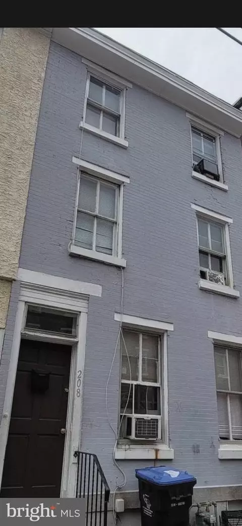 208 E Chestnut St, Norristown, PA 19401