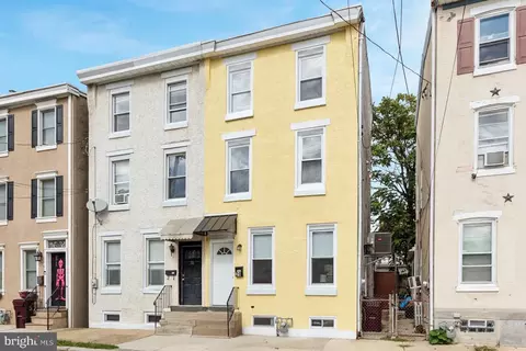 29 W 2nd St, Bridgeport, PA 19405