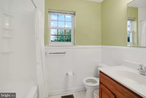 Bath - 16 Augusta Dr, Pottstown, PA 19464 photo 1 of 1