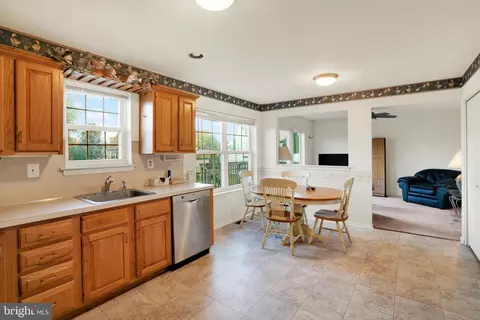 Kitchen - 16 Augusta Dr, Pottstown, PA 19464 photo 1 of 4