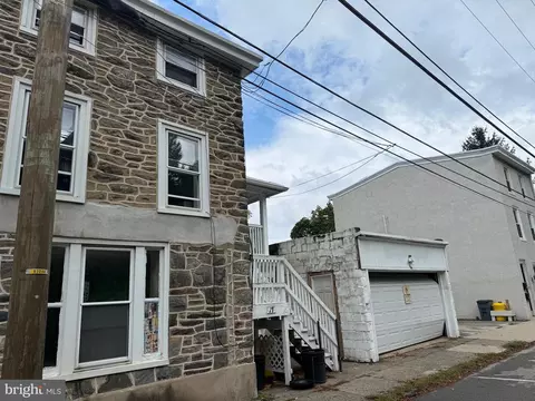 17 Jefferson St, Bala Cynwyd, PA 19004