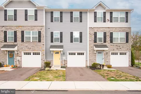 110 Nelson Ln, Pottstown, PA 19464