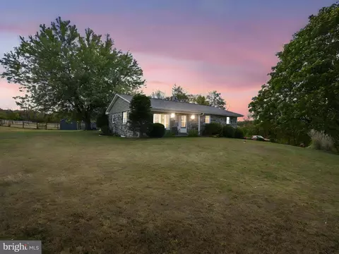2190 Gilbertsville Rd, Pottstown, PA 19464