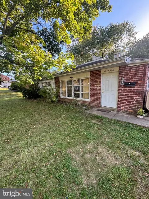 740 Woodbrook Ln, Plymouth Meeting, PA 19462