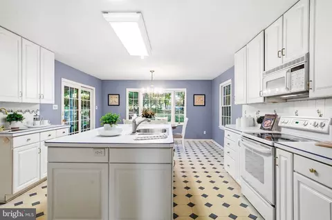 305 Gulph Hills Rd, Wayne, PA 19087 photo 9