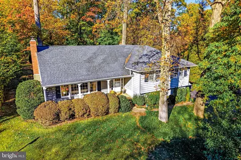 305 Gulph Hills Rd, Wayne, PA 19087 photo 2