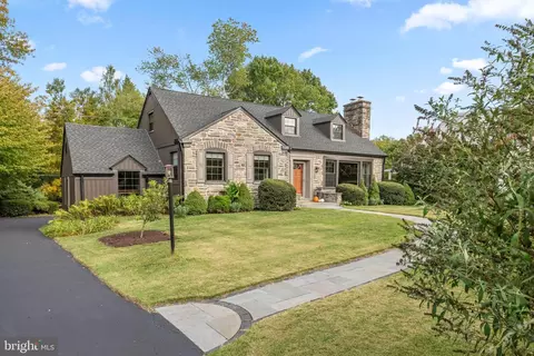 421 Parkview Dr, Wynnewood, PA 19096