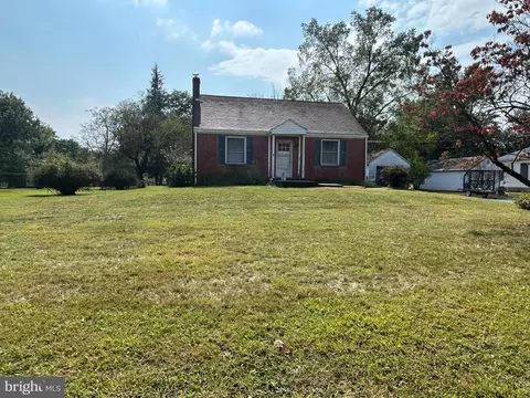 828 Locust St, Collegeville, PA 19426