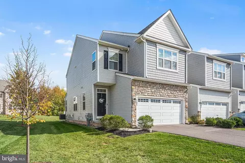 186 Spring Ln, Royersford, PA 19468