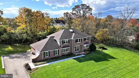 1501 Valley View Dr, Gwynedd Valley, PA 19437