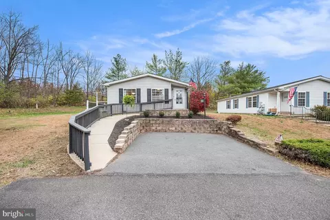 14 Ash Ct, Harleysville, PA 19438