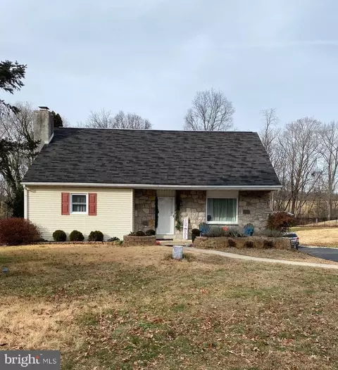 847 Rivendell Ln, Pottstown, PA 19464