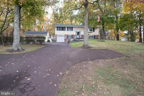 112 Main St, Harleysville, PA 19438