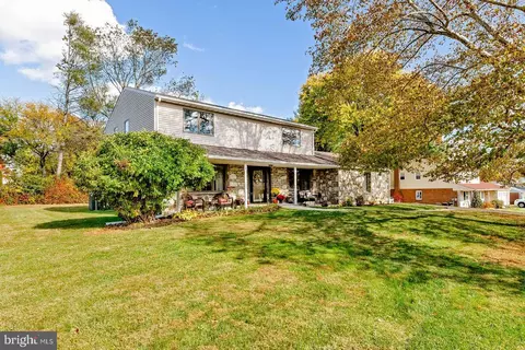 1011 Milkweed Rd, Huntingdon Valley, PA 19006
