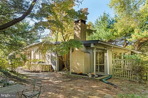 809 Church Rd, Elkins Park, PA 19027
