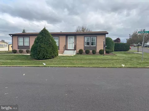 316 Meadow Ct, North Wales, PA 19454