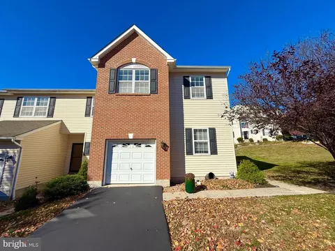 159 Stone Hill Dr, Pottstown, PA 19464