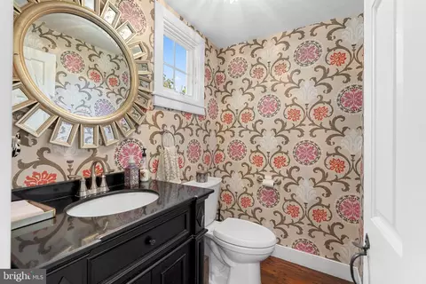 Bath - 1141 Lafayette Rd, Wayne, PA 19087 photo 1 of 7