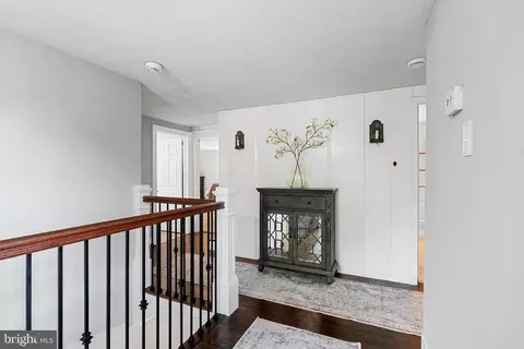 Entry Way - 1141 Lafayette Rd, Wayne, PA 19087 photo 4 of 4