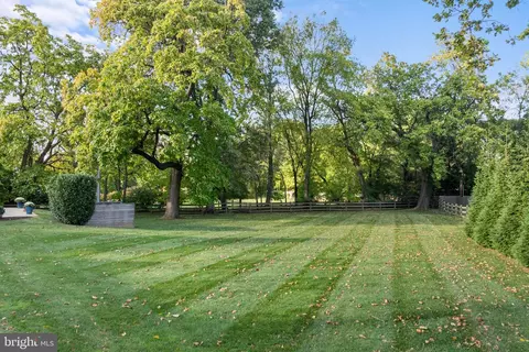 Exterior - 1141 Lafayette Rd, Wayne, PA 19087 photo 9 of 14