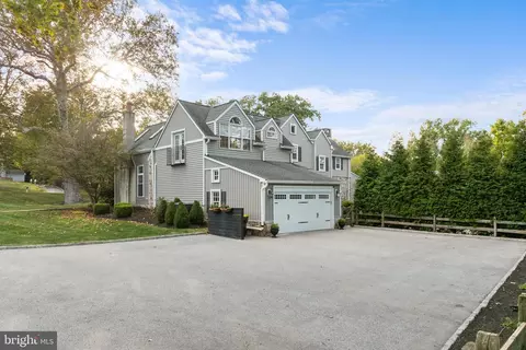 Exterior - 1141 Lafayette Rd, Wayne, PA 19087 photo 8 of 14