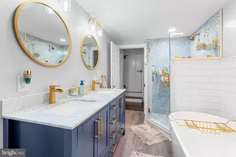 Bath - 1141 Lafayette Rd, Wayne, PA 19087 photo 5 of 7