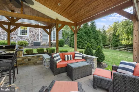 Exterior - 1141 Lafayette Rd, Wayne, PA 19087 photo 6 of 14