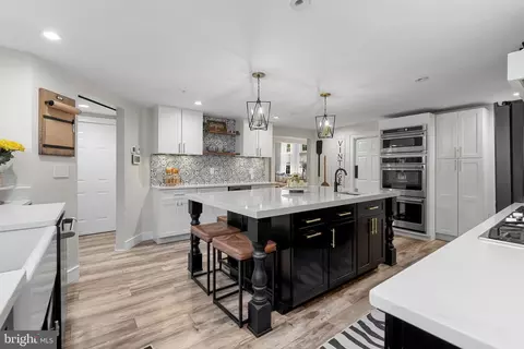 Kitchen - 1141 Lafayette Rd, Wayne, PA 19087 photo 4 of 4