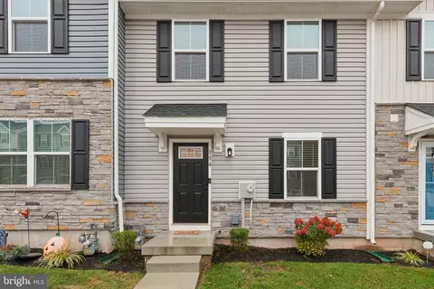 154 Van Fleet Cir, Pottstown, PA 19464