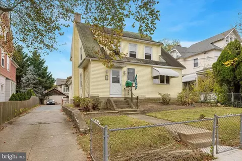 216 N Narberth Ave, Narberth, PA 19072