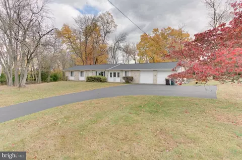 470 Fruit Farm Rd, Royersford, PA 19468