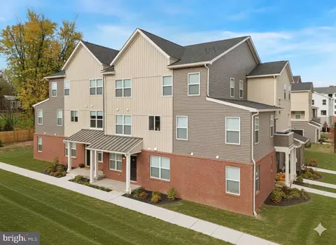 247 Chapel Ct #81C, Norristown, PA 19401