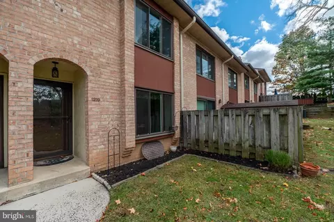 1219 Stonybrook Dr #1219, Norristown, PA 19403