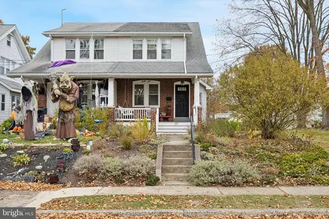 39 E 5th St, Lansdale, PA 19446