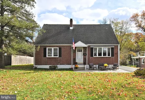 3012 Crescent Ave, Lafayette Hill, PA 19444