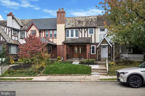 204 Stoneway Ln, Merion Station, PA 19066