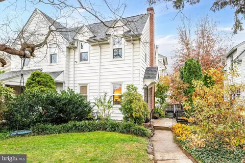 1460 Drayton Ln, Wynnewood, PA 19096