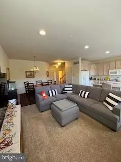 Entry Way - 12 Dunkirk Ct, Eagleville, PA 19403 photo 5 of 19