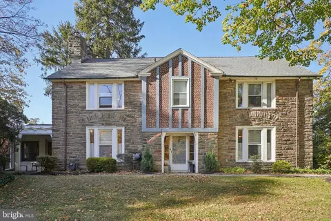 7914 Whitewood Rd, Elkins Park, PA 19027