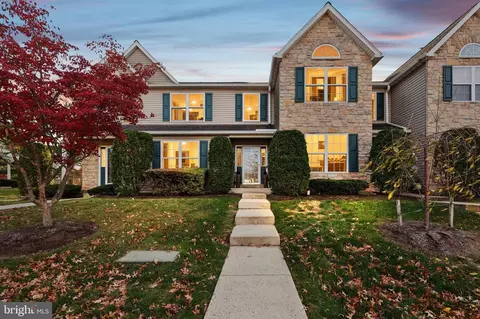 790 Doe Ct, Royersford, PA 19468