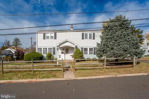 700 Warren St, Willow Grove, PA 19090
